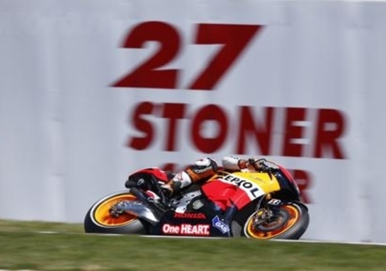 Casey Stoner si aggiudica la pole a Phillip Island Casey Stoner si aggiudica la pole a Phillip Island