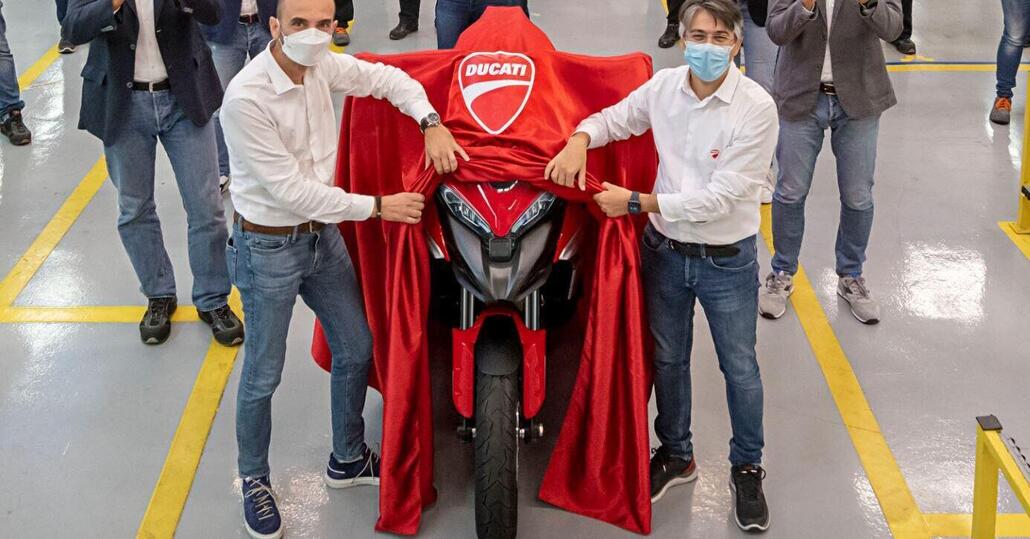 Ducati Multistrada V4: è in produzione la prima moto al mondo con il Radar