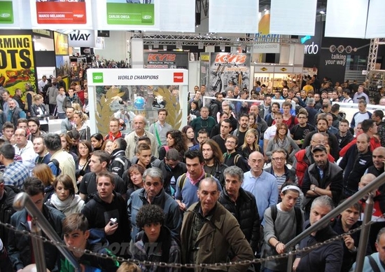 EICMA 2012: oltre 500.000 persone hanno visitato la fiera EICMA 2012: oltre 500.000 persone hanno visitato la fiera