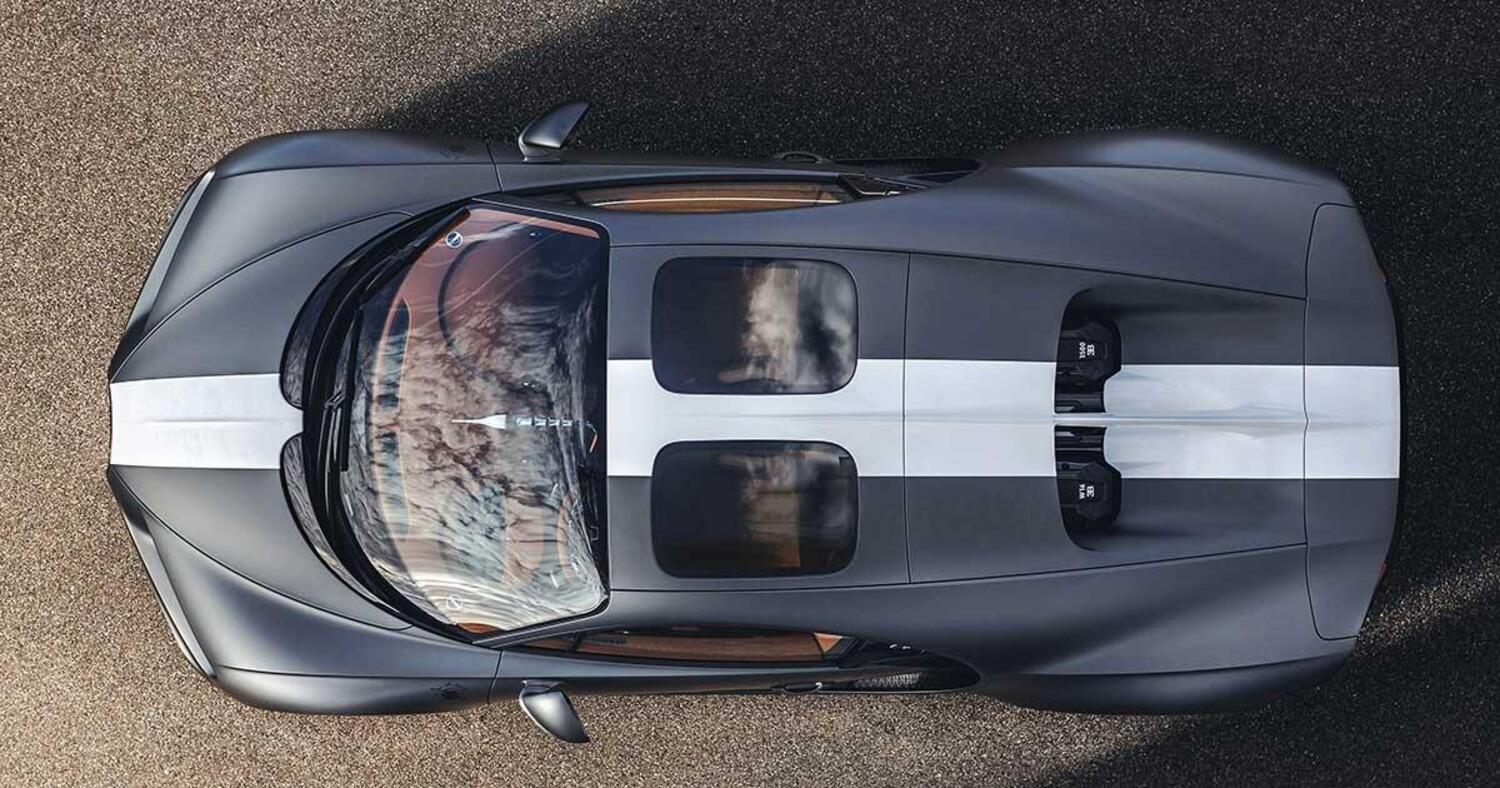 Bugatti Chiron Sport Les Legendes du Ciel | 2,88 milioni per l'omaggio all'aeronautica francese