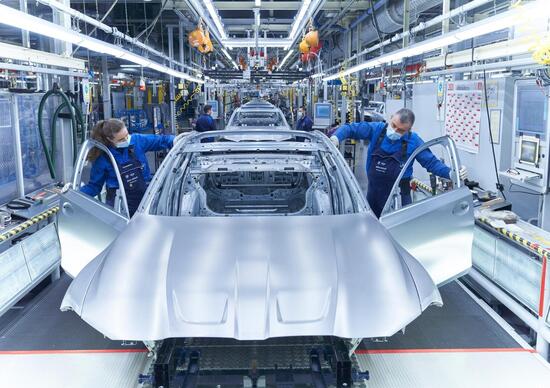 BMW, SAP, Siemens, Bosch, ZF: alleanza “Made in Germany” per battere USA e Cina BMW, SAP, Siemens, Bosch, ZF: alleanza “Made in Germany” per battere USA e Cina