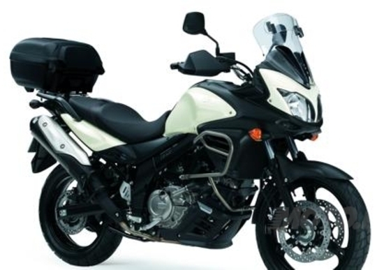 Suzuki: pista gratis per GSX-R e sconti su V-Strom 650 Suzuki: pista gratis per GSX-R e sconti su V-Strom 650