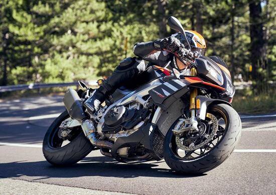 Nuovo Pirelli Diablo Rosso 4 in arrivo Nuovo Pirelli Diablo Rosso 4 in arrivo