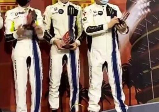Valentino Rossi, Luca Marini e Uccio alla 12 Ore del Golfo: quarto posto assoluto e terzo di categoria Valentino Rossi, Luca Marini e Uccio alla 12 Ore del Golfo: quarto posto assoluto e terzo di categoria