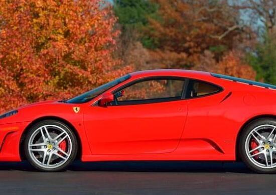 Venduta all’asta la Ferrari di Donald Trump, ma niente cifre record Venduta all’asta la Ferrari di Donald Trump, ma niente cifre record