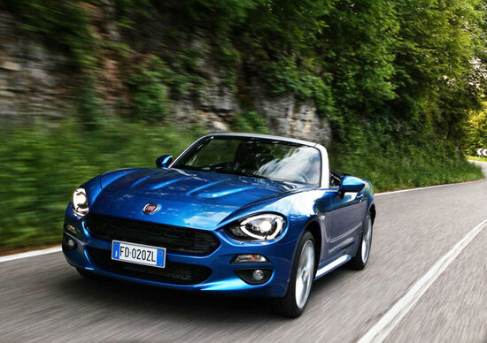 Fiat 124 Spider: promozione lancio a 199 euro al mese Fiat 124 Spider: promozione lancio a 199 euro al mese