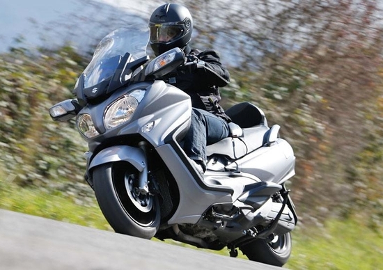 Suzuki Burgman 650 Executive Suzuki Burgman 650 Executive