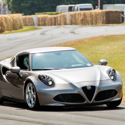 Alfa Romeo 4c Coup 233 4c 1750 Tbi 02 2017 Prezzo E Scheda