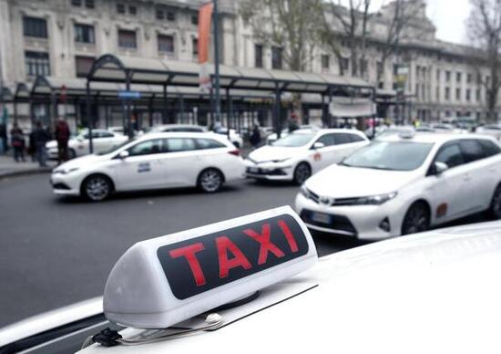 Lombardia: taxi, NCC e bus non pagano la tassa Lombardia: taxi, NCC e bus non pagano la tassa