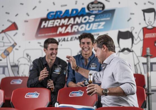 MotoGP. Estrella Galicia ha lasciato la Moto3, ma non i fratelli Alex e Marc Marquez MotoGP. Estrella Galicia ha lasciato la Moto3, ma non i fratelli Alex e Marc Marquez