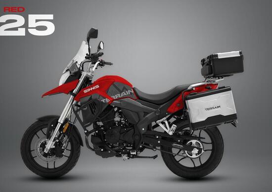Sinnis T125 2021: la piccola adventure Sinnis T125 2021: la piccola adventure