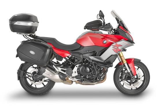 GIVI: allestimenti per la BMW F900XR GIVI: allestimenti per la BMW F900XR