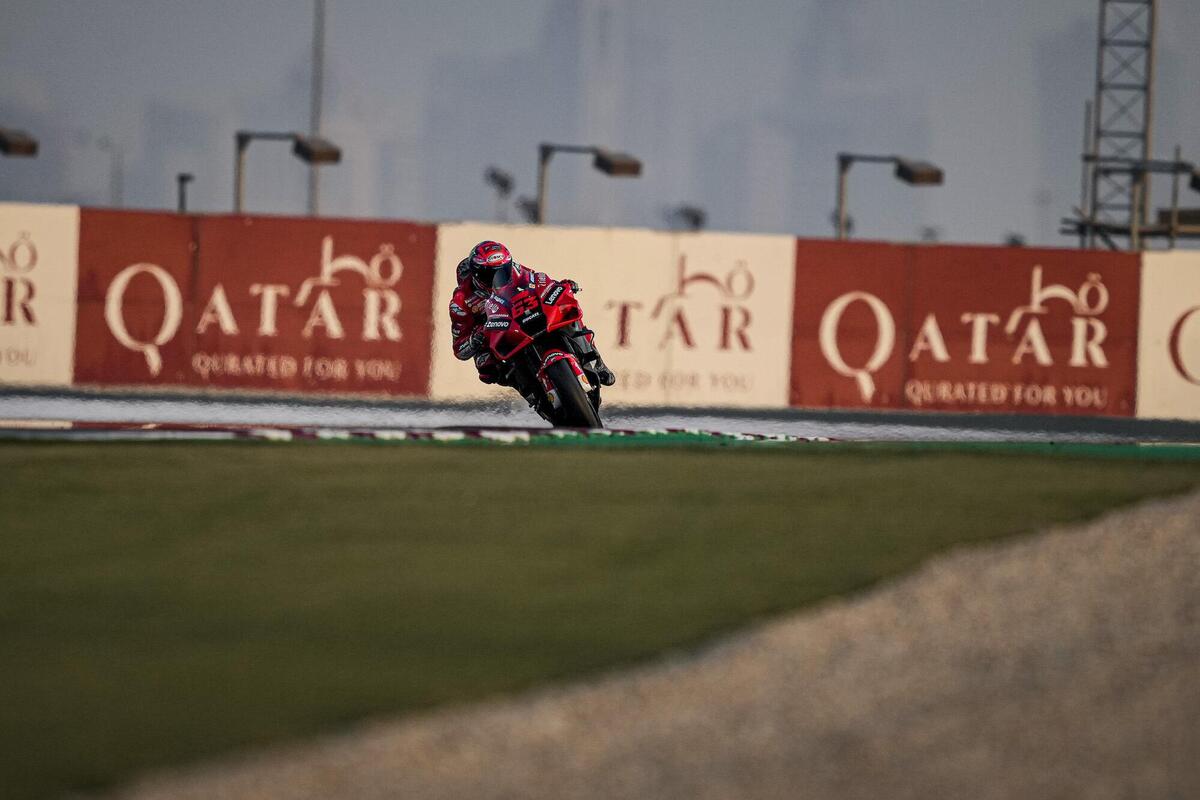 Motogp 21 Qatar Gp 1 The Bookmakers Are Betting On Pecco Bagnaia But The Wind Of Losail Raises The Odds Ruetir