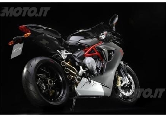 MV Agusta F3 800 debutta a giugno MV Agusta F3 800 debutta a giugno