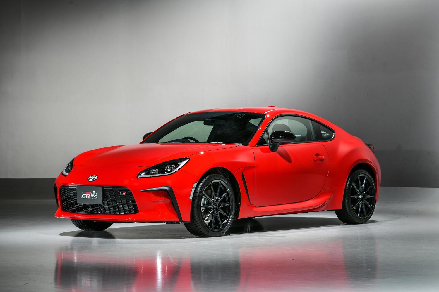 Toyota GR 86, l'erede della GT 86 arriva in autunno