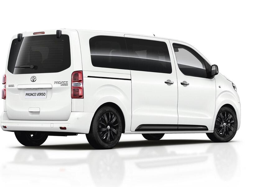 Toyota proace verso 2022