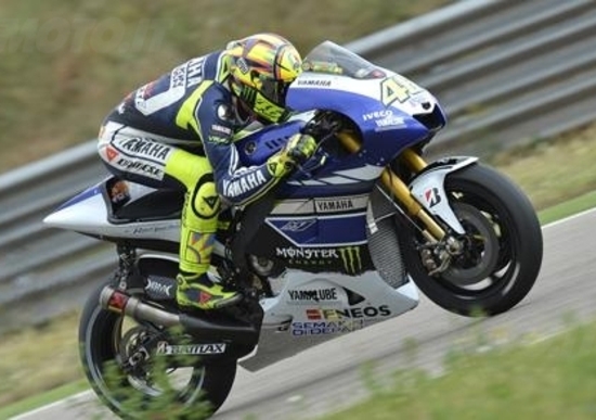 Test MotoGP ad Aragon. Lorenzo il più veloce, Rossi soddisfatto Test MotoGP ad Aragon. Lorenzo il più veloce, Rossi soddisfatto