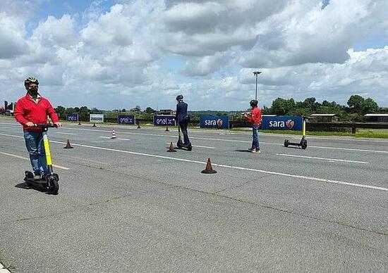 A Vallelunga il primo corso di guida sicura per monopattini A Vallelunga il primo corso di guida sicura per monopattini