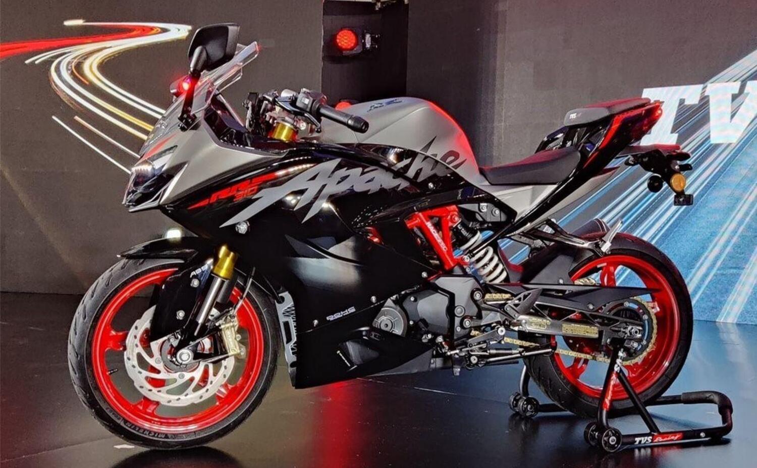 TVS Apache RR 310 m.y. 2022. Ora anche personalizzabile