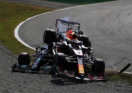 F1: Hamilton-Verstappen, gli schianti di Silverstone e Monza sono due facce della stessa medaglia F1: Hamilton-Verstappen, gli schianti di Silverstone e Monza sono due facce della stessa medaglia
