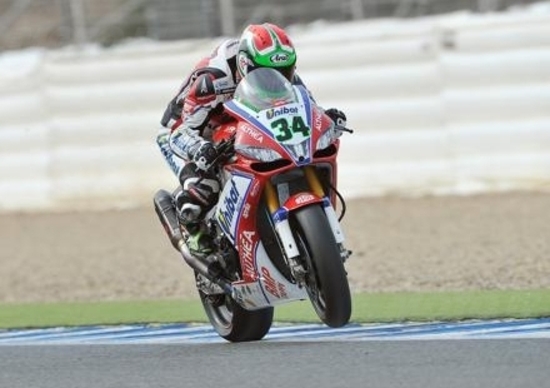Giugliano è ancora il più veloce nelle qualifiche SBK di Jerez Giugliano è ancora il più veloce nelle qualifiche SBK di Jerez