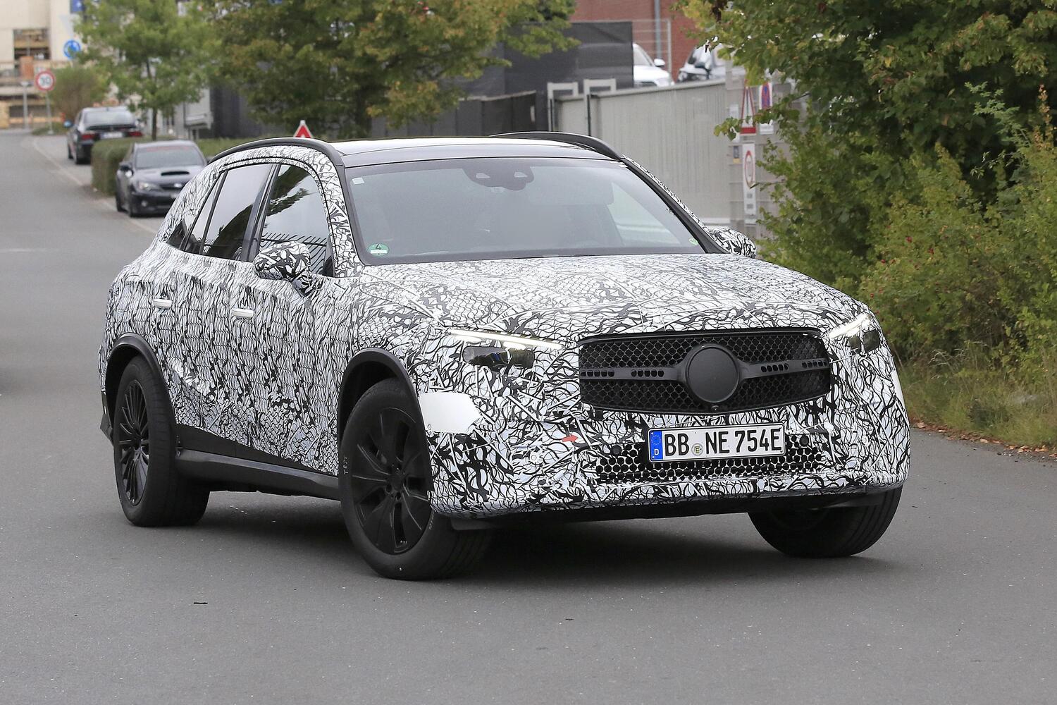 Mercedes GLC, le foto spia della nuova generazione