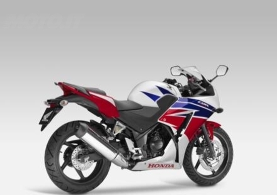 EICMA 2013. Honda CBR300R EICMA 2013. Honda CBR300R