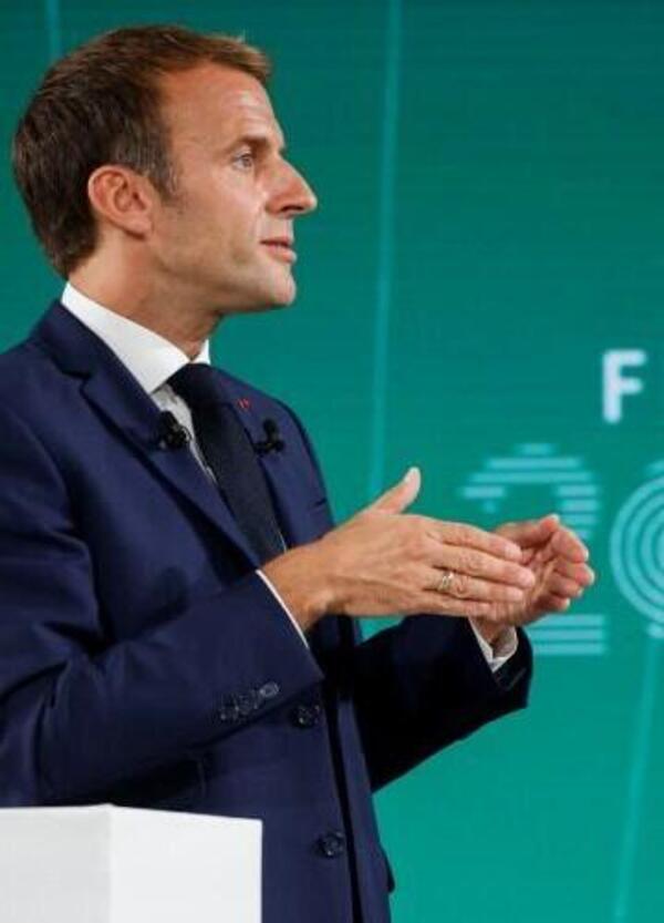 France 2030. Macron punta sui veicoli elettrici