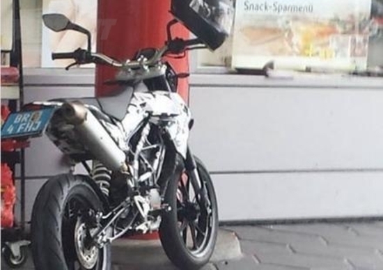 KTM, ecco la nuova Supermotard 125-390? KTM, ecco la nuova Supermotard 125-390?