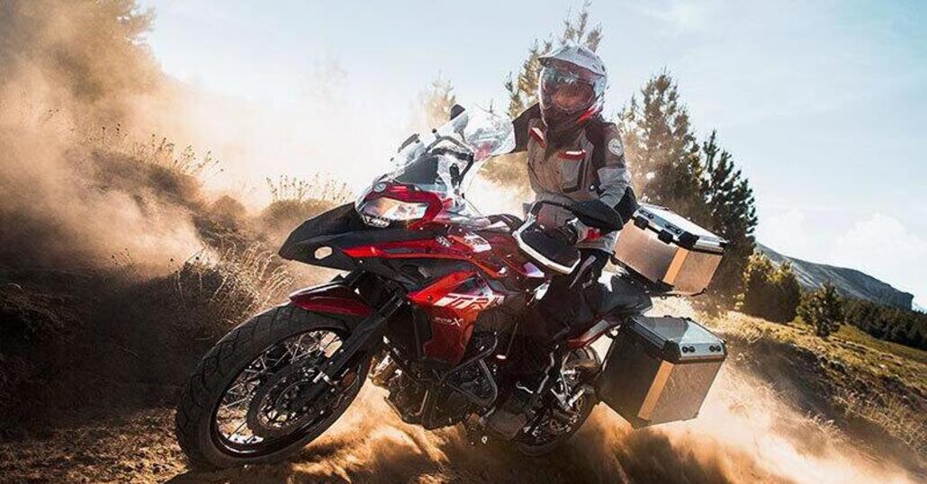 Mercato moto ottobre: primo segno negativo dell'anno. Le Top 30