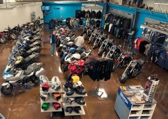 Mercato a dicembre: le moto in recupero. Ma il totale 2013 segna -25% Mercato a dicembre: le moto in recupero. Ma il totale 2013 segna -25%