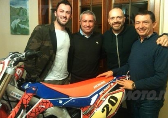 Max Pezzali e Alex Salvini insieme in una serata all'insegna dell'Enduro Max Pezzali e Alex Salvini insieme in una serata all'insegna dell'Enduro