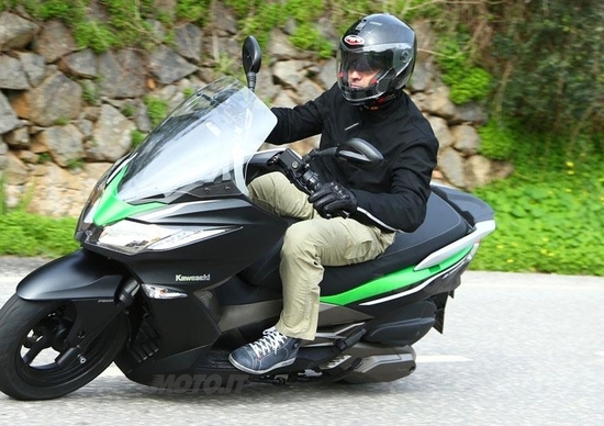 Kawasaki J300 Kawasaki J300