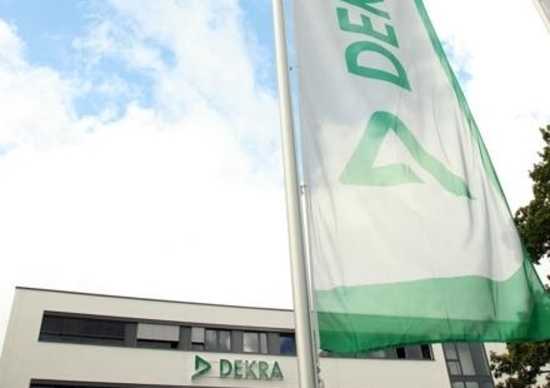 DEKRA: corsi di guida per tutti i livelli DEKRA: corsi di guida per tutti i livelli