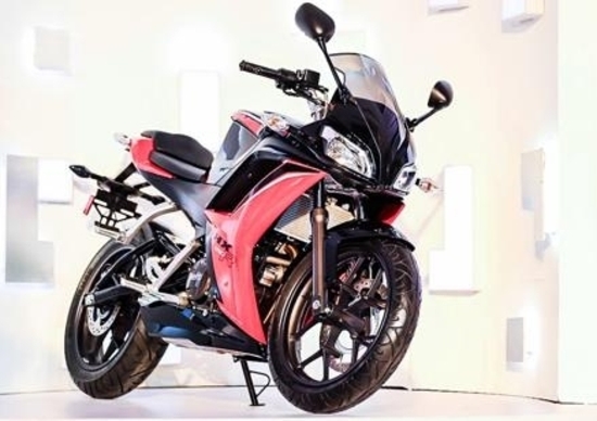 Hero HXR250R, una sportiva con l'aiuto di Erik Buell Hero HXR250R, una sportiva con l'aiuto di Erik Buell