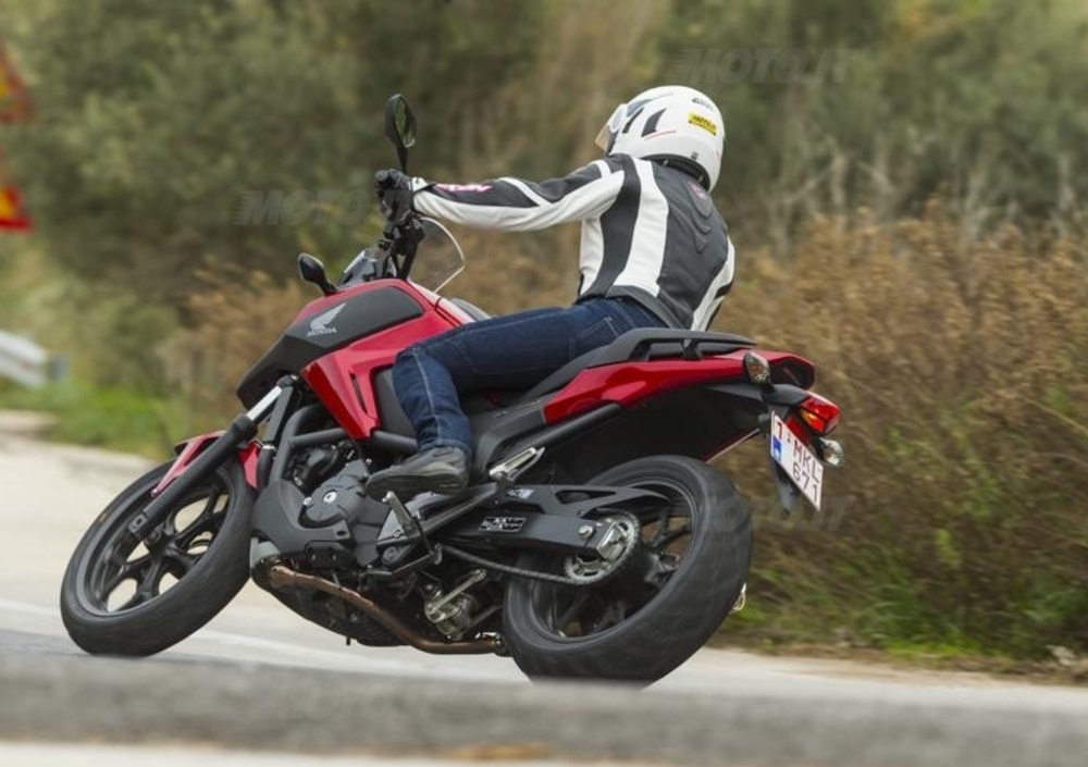 GIVI PARAMANI SPECIFICO IN ABS NERO HONDA NC750X NC750S 2016 2017 2018 2019 20 e