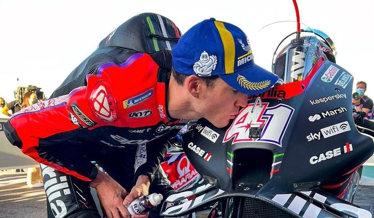 MotoGP 2022. GP Argentina, prima storica pole position per Aleix Espargaro,  davanti a Jorge Martin e Luca Marini - MotoGP - Moto.it
