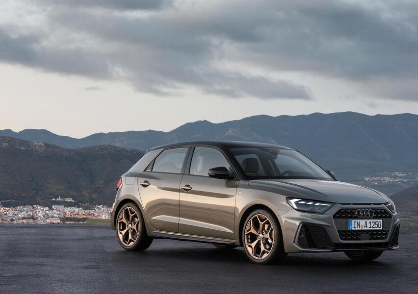 Audi A1 allstreet 30 TFSI (05/2022) prezzo e scheda tecnica Automoto.it