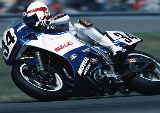 Suzuki GSX-R750: la superleggera Suzuki GSX-R750: la superleggera