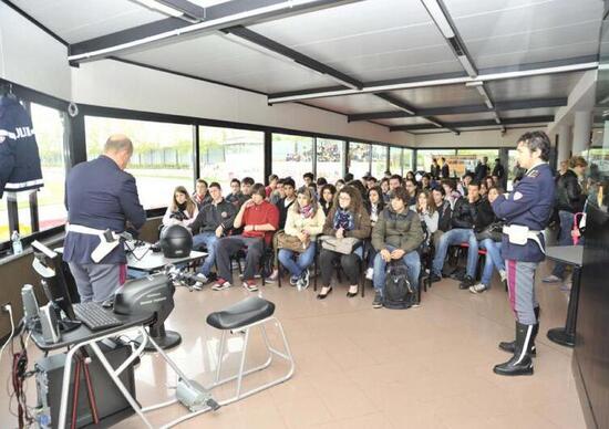 Progetto vita, la sicurezza stradale per le scuole Progetto vita, la sicurezza stradale per le scuole