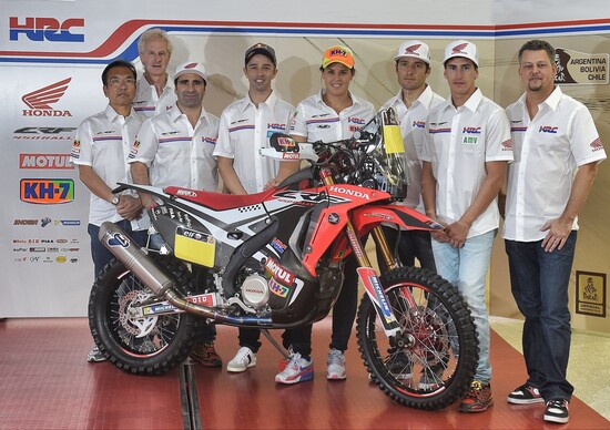 Honda presenta il team e la CRF Rally della Dakar 2015 Honda presenta il team e la CRF Rally della Dakar 2015