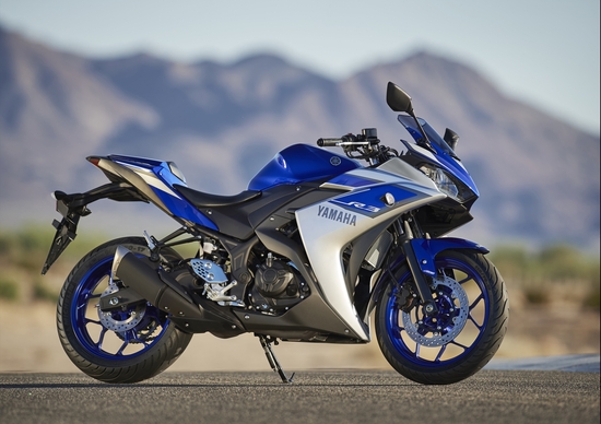 Yamaha YZF-R3 2015, foto e prezzo Yamaha YZF-R3 2015, foto e prezzo