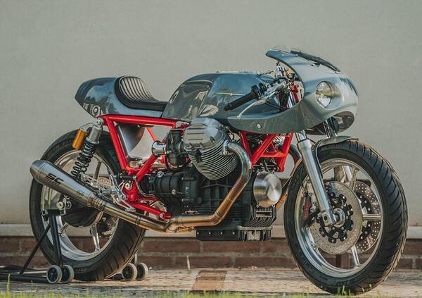 Moto Guzzi Sp Enzo La Caf Racer Che Ha La Passione Nel Nome