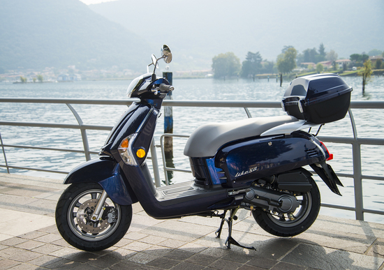 Kymco Like: Nuova colorazione blu Garda metallizzato Kymco Like: Nuova colorazione blu Garda metallizzato