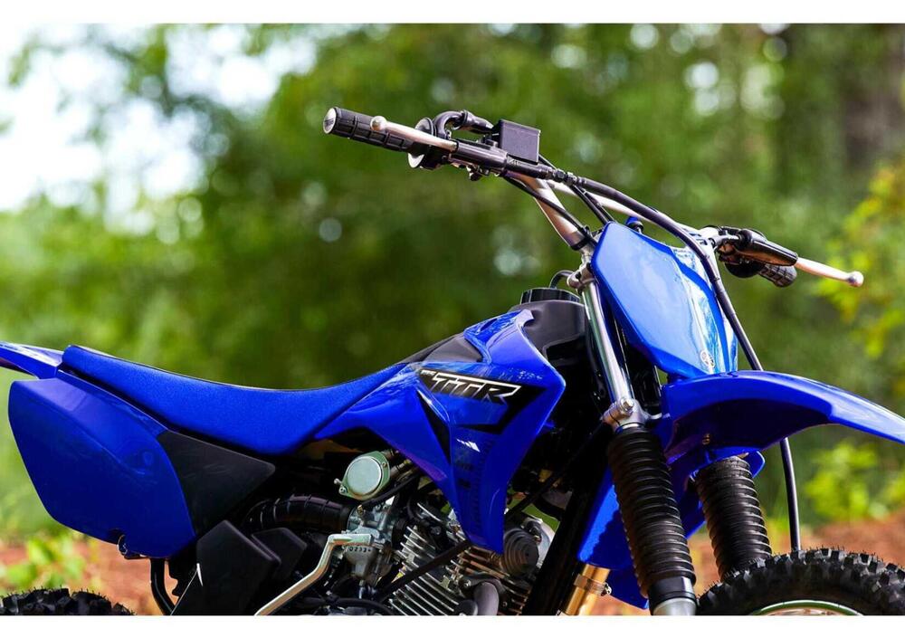 Yamaha TT R 125 (2023), prezzo e scheda tecnica Moto.it