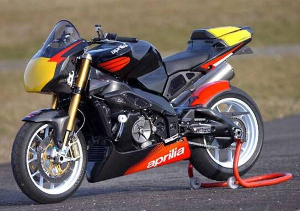 aprilia rsv4 tuono factory