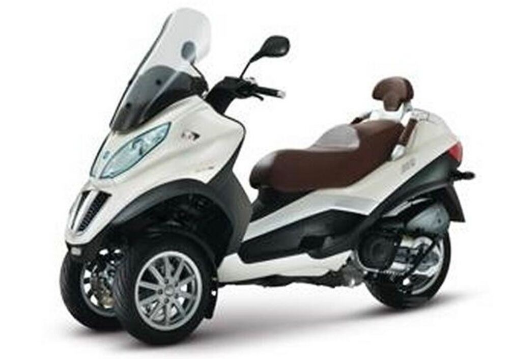 Avis piaggio mp3 300