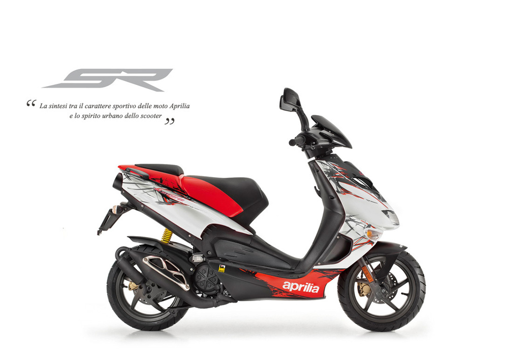 Elegantes Aprilia Sr 50 Street Fotos
