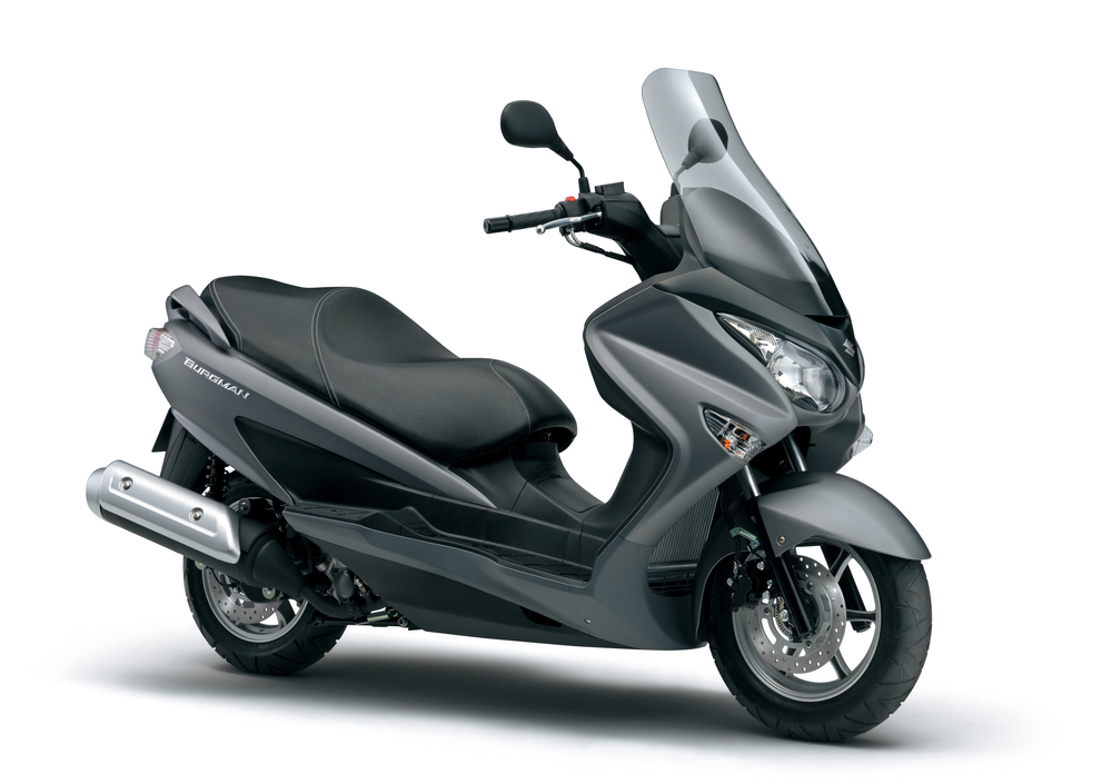suzuki 125 price on road