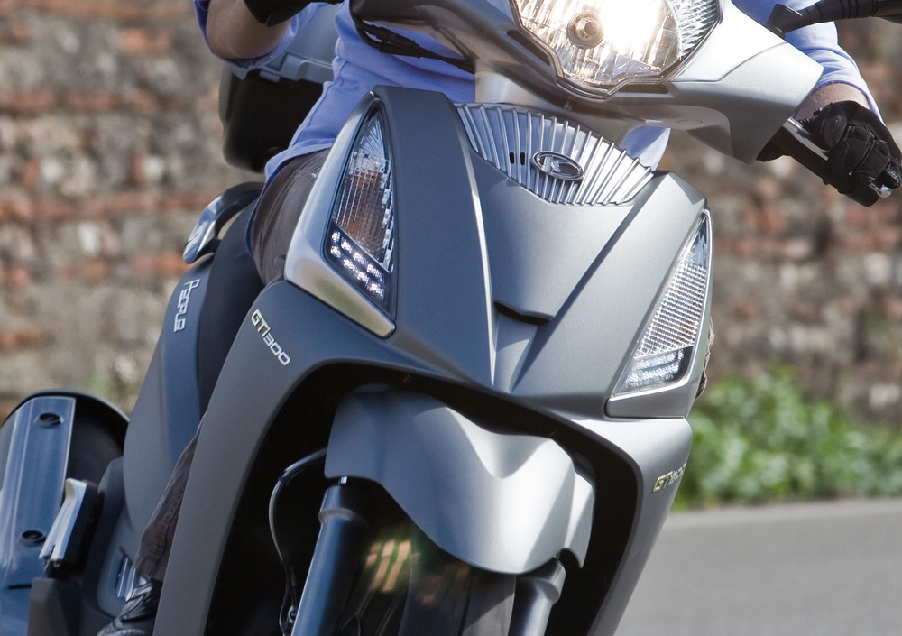 Kymco People 300i GT (2010 - 17), Prezzo E Scheda Tecnica